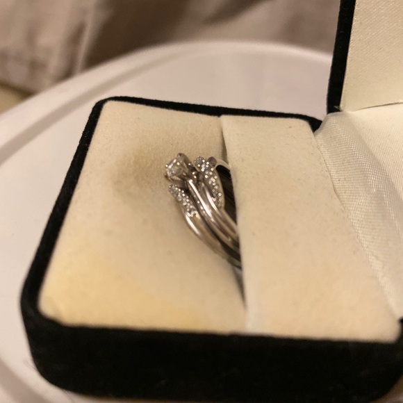 Diamond ring - Picture 4 of 6